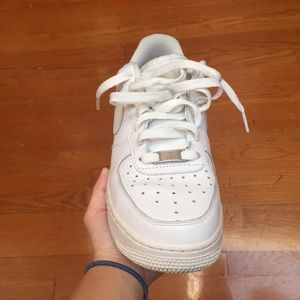 all white air force 1’s